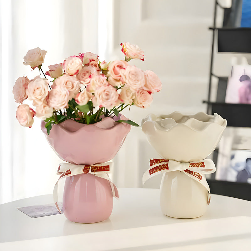 Minimalist Ceramic Vase – Handcrafted Sculptural Home Decor Centerpiece