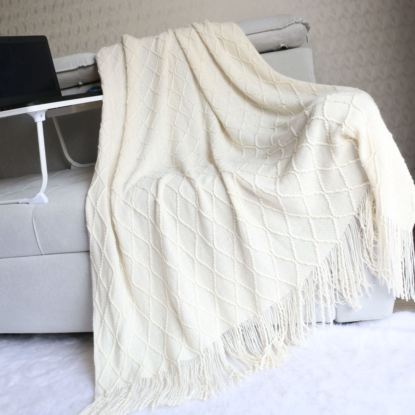 Nordic Knitted Throw Blanket with Tassels – Soft Diamond Pattern Sofa & Bed Throw 130x230cm